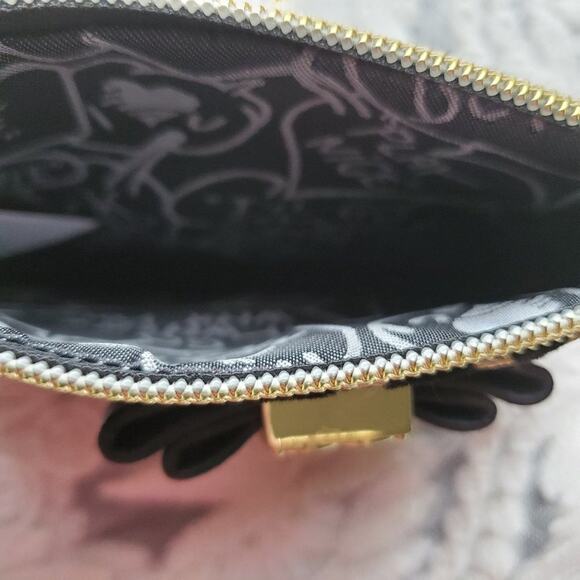 Betsey Johnson Animal Print Wristlet - Picture 5 of 7